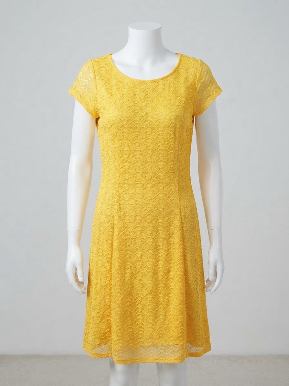 Sharagano Yellow Lace Scoop-Neck A-Line Dress